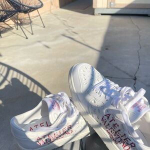 Valentino shoes
Size 39 USA 9
Used like new
Fits a size 8.5